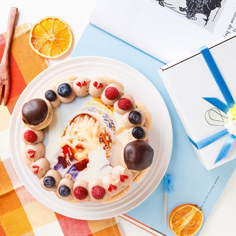 Surprise and Gifts: A Catalog of Adorable Original Design Cakes That Will Definitely Delight! ♡にて紹介している画像