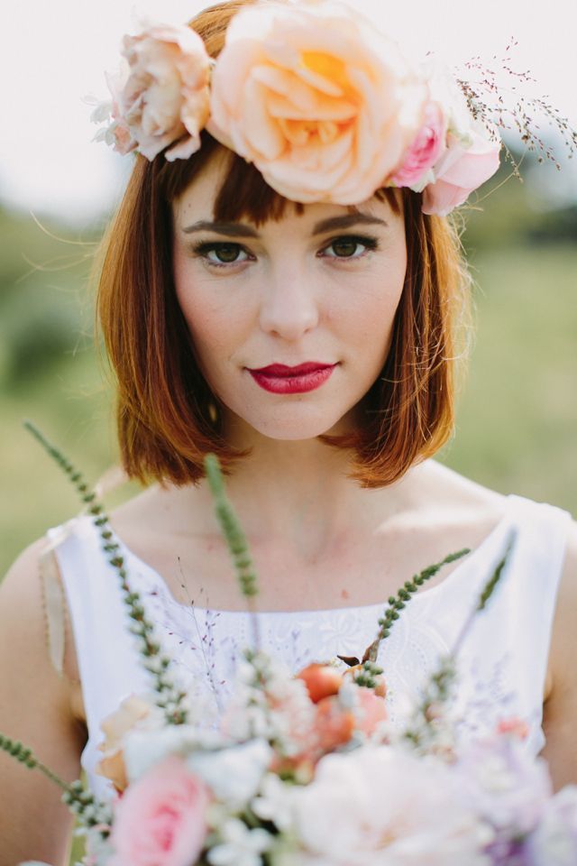 Elevate Your Style: Recommended Wedding Hairstyles with Chic Bangs! ♥にて紹介している画像