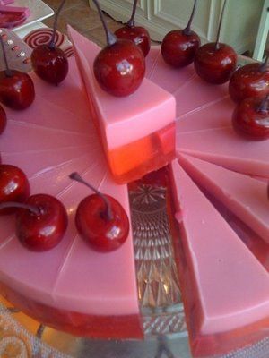 おいしそうだけど、食べられない?!石鹸で作るソープケーキが最高に可愛い♡にて紹介している画像