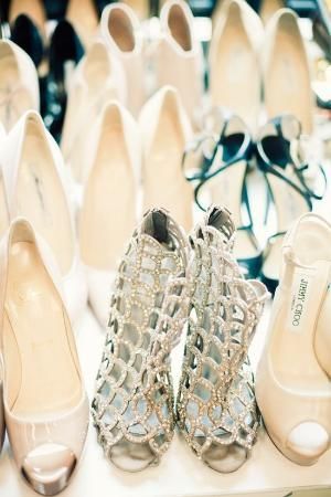 Sold Your Soul to the Devil: Jimmy Choo's Magical Shoes are the Ultimate Weapon for Stylish Womenにて紹介している画像