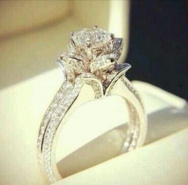 憧れプリンセスの指輪がしたい!Disneyの世界に引き込まれるRomantic Ring♡にて紹介している画像