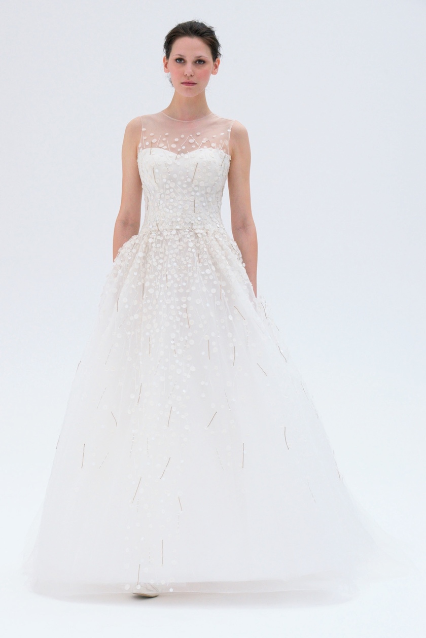 "Celebrity Obsession: A Collection of Stylish Wedding Dresses from Coveted Import Brands"にて紹介している画像