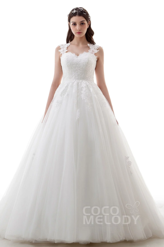 胸きゅんドレスが5万円から♡リーズナブルなのにすべてが可愛すぎる『ココメロディ』のドレスカタログ♩にて紹介している画像