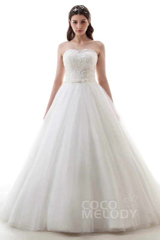 胸きゅんドレスが5万円から♡リーズナブルなのにすべてが可愛すぎる『ココメロディ』のドレスカタログ♩にて紹介している画像