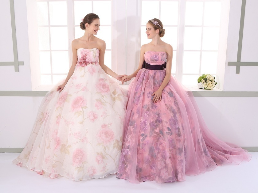 胸きゅんドレスが5万円から♡リーズナブルなのにすべてが可愛すぎる『ココメロディ』のドレスカタログ♩にて紹介している画像