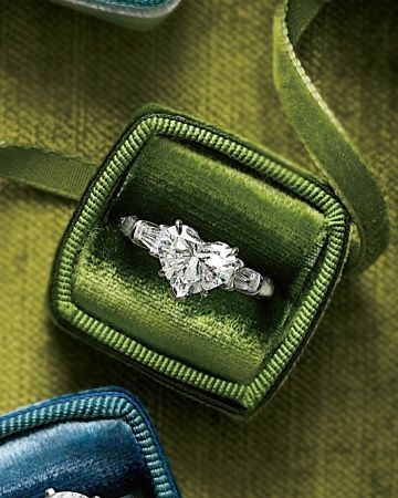The World's Most Coveted Jewelry Brand! Harry Winston's Rings are a Timeless Dream♡にて紹介している画像