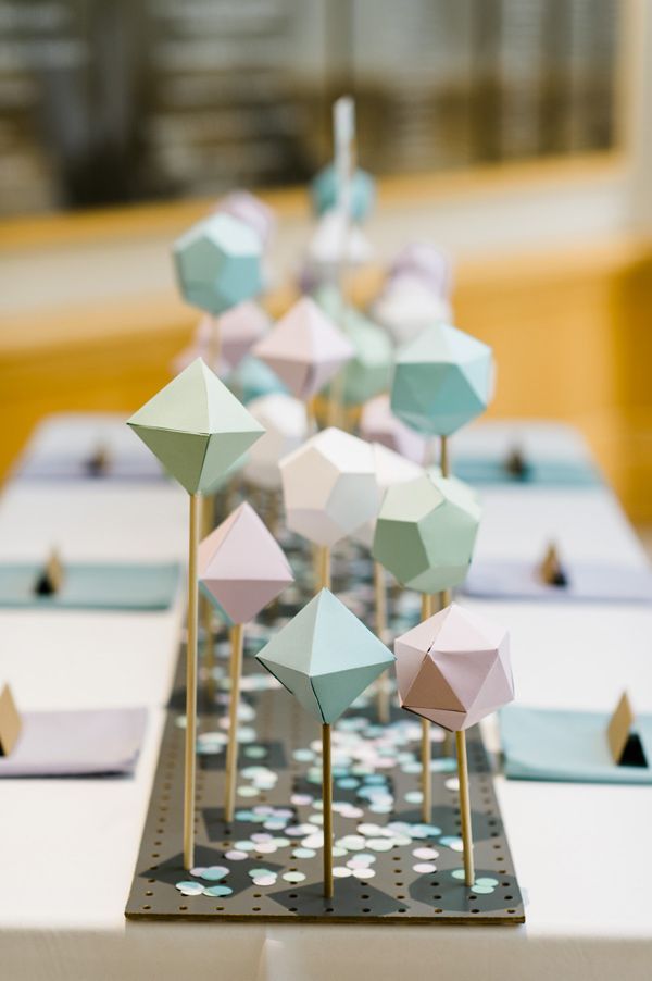 "Japanese Origami: The Growing Trend in DIY Weddings Abroad, Filled with Colorful Designs and Wishes!"にて紹介している画像