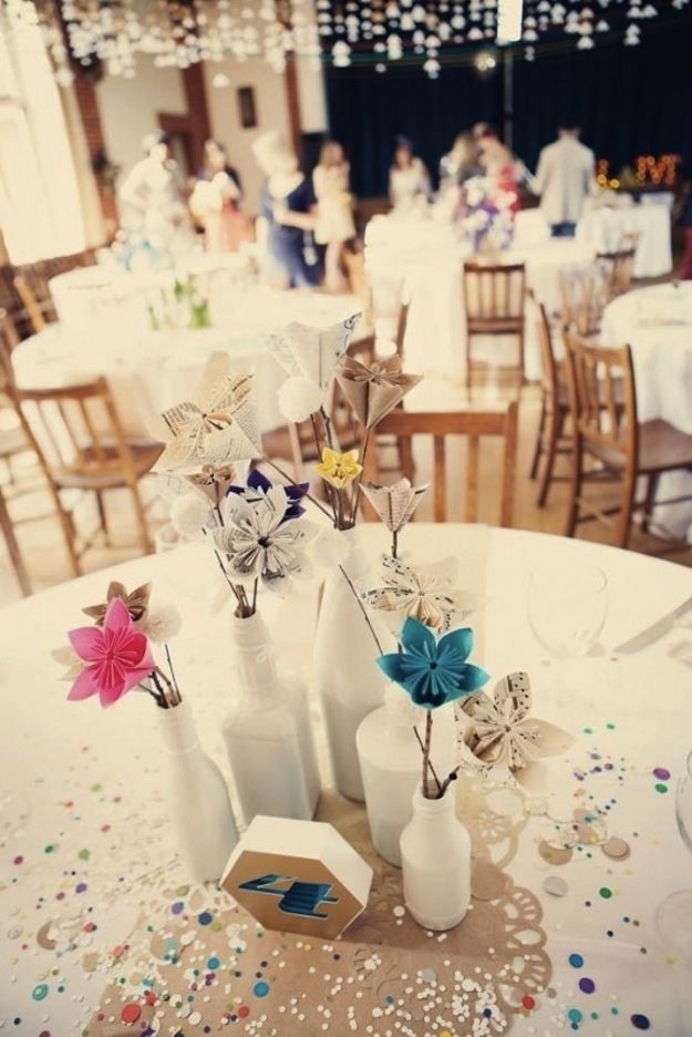 "Japanese Origami: The Growing Trend in DIY Weddings Abroad, Filled with Colorful Designs and Wishes!"にて紹介している画像