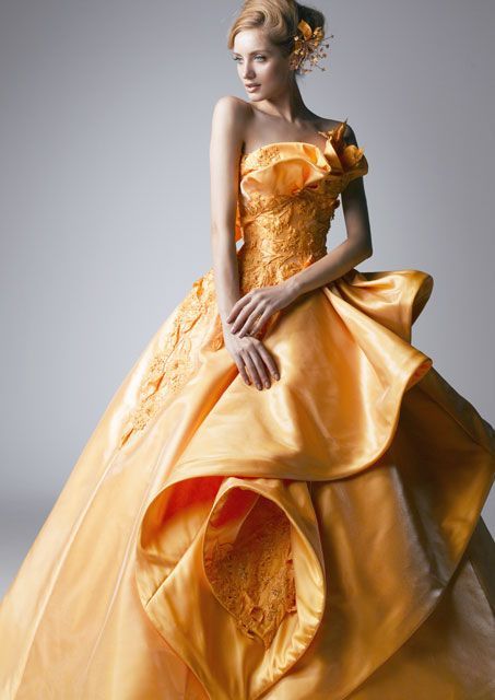 YUMI KATSURA: Japan's Proud Wedding Dress Brand by Yumi Katsura♡にて紹介している画像