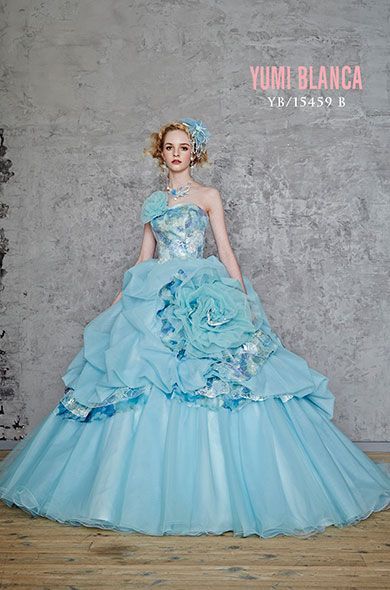 YUMI KATSURA: Japan's Proud Wedding Dress Brand by Yumi Katsura♡にて紹介している画像