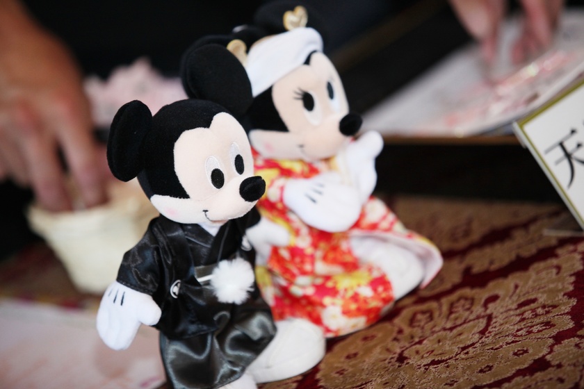 【Compilation】16 Exciting Japanese Wedding Reception Ideas with Shiro-Muku and Iro-Obi!にて紹介している画像