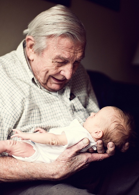 The Joy of Everyday Life: A Guide to Cherishing 'Family Photos' Worth Displaying 💖にて紹介している画像