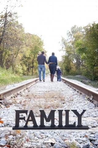 The Joy of Everyday Life: A Guide to Cherishing 'Family Photos' Worth Displaying 💖にて紹介している画像