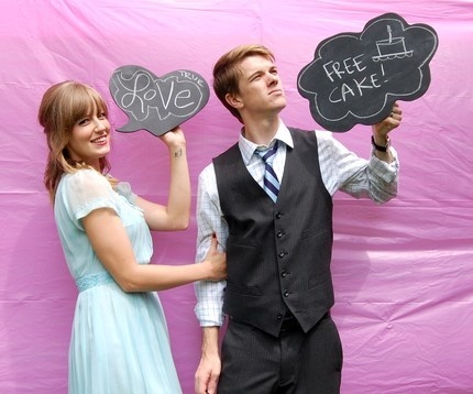 wedding写真の新定番！写真撮影のおしゃれ小道具はフォトプロップスで決まり♡にて紹介している画像