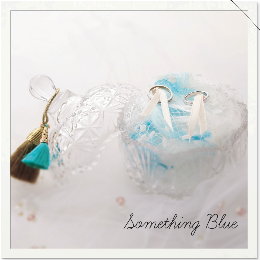 Cute and Easy DIY: How to Make a Shell and Glass Ring Pillow for Wedding Rings ♡にて紹介している画像