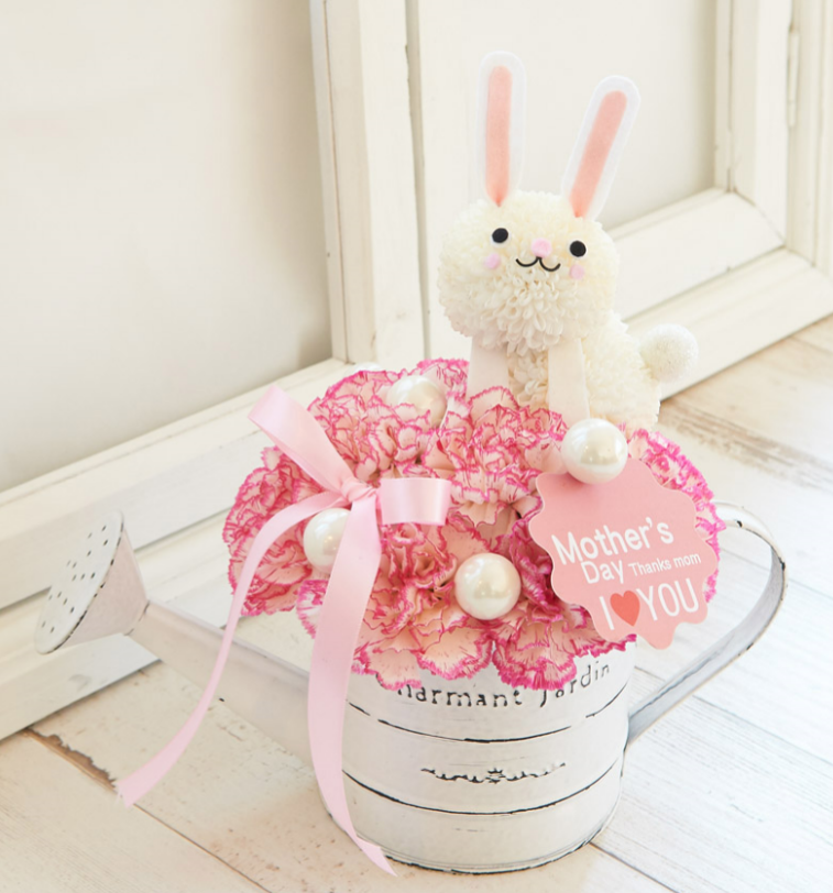 Mother's Day Special: Gift Ideas to Make Both Moms Think You're a Perfect Daughter and Daughter-in-Law ♡にて紹介している画像