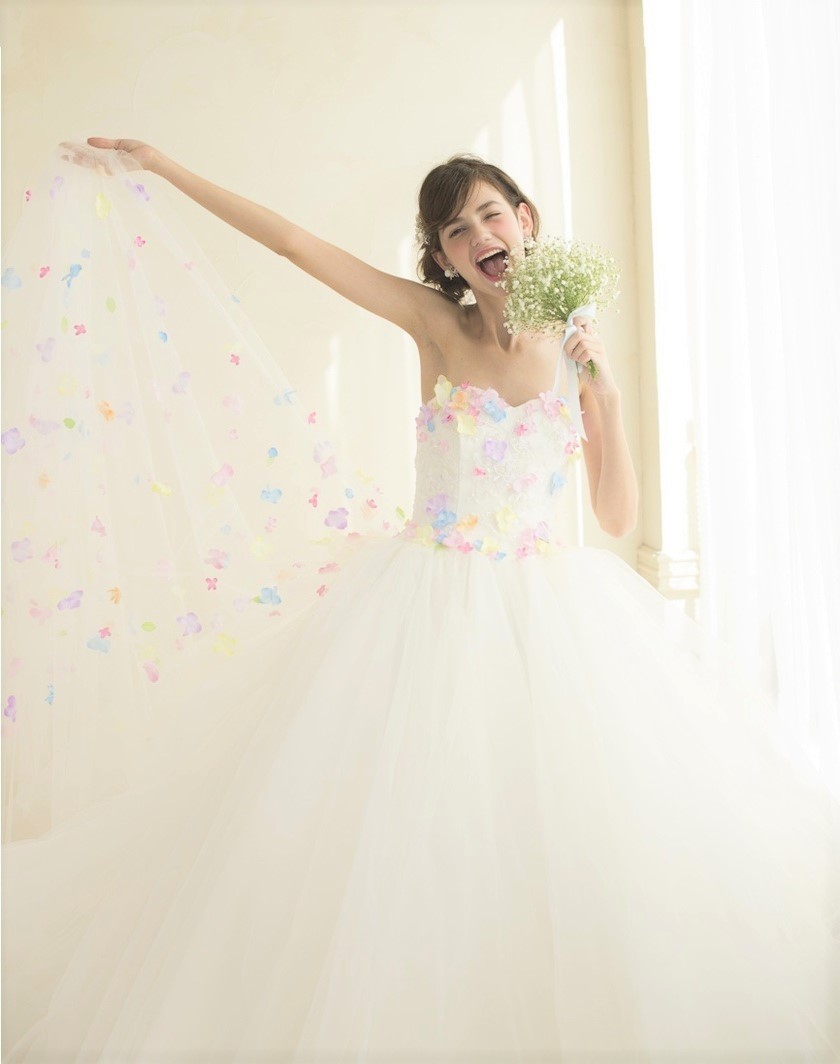 [Complete Color Images Available] List of Dresses from KIYOKO HATA × marry's 1st Collectionにて紹介している画像