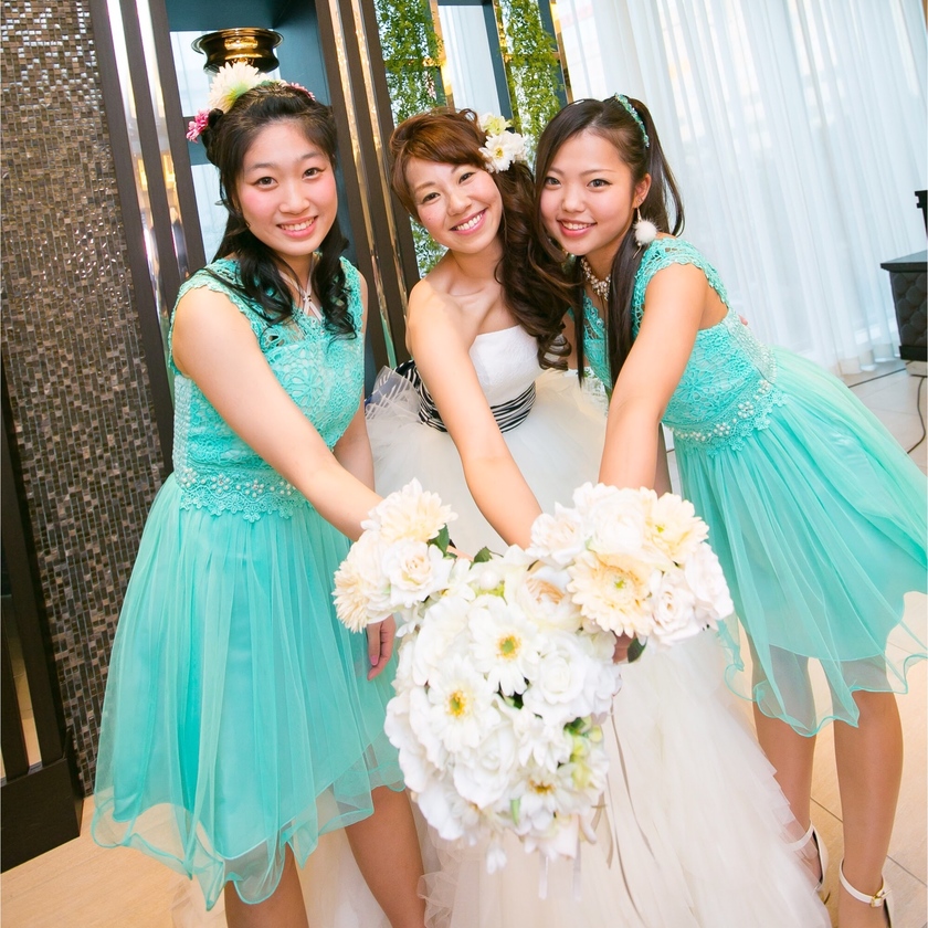 女孩之间的华丽感大不同♡与伴娘们一起拍摄的可爱姿势总结＊にて紹介している画像