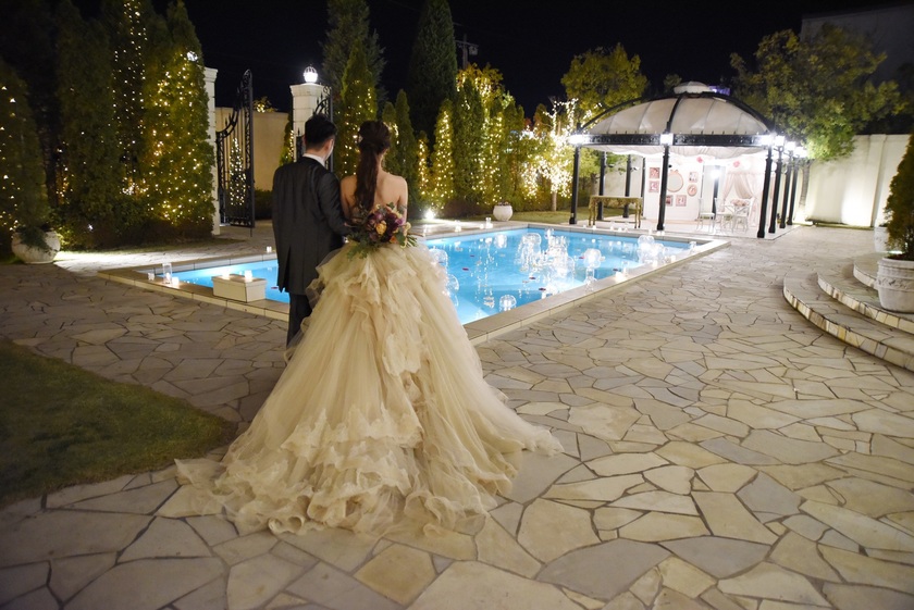 Affordable and Romantic: Don't Miss Out on the Benefits of a Night Wedding!にて紹介している画像