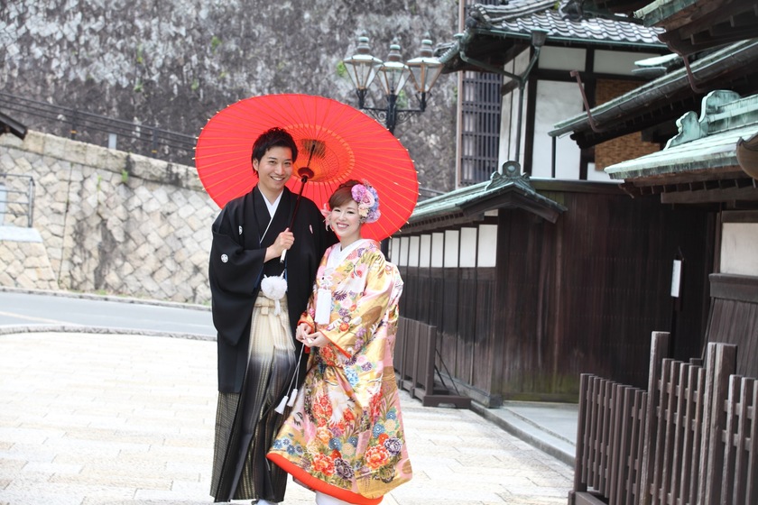 "Preparing for Pre-Shoot! A Complete Guide to Beautiful 'Hand Shots' in Japanese Traditional Attire"にて紹介している画像