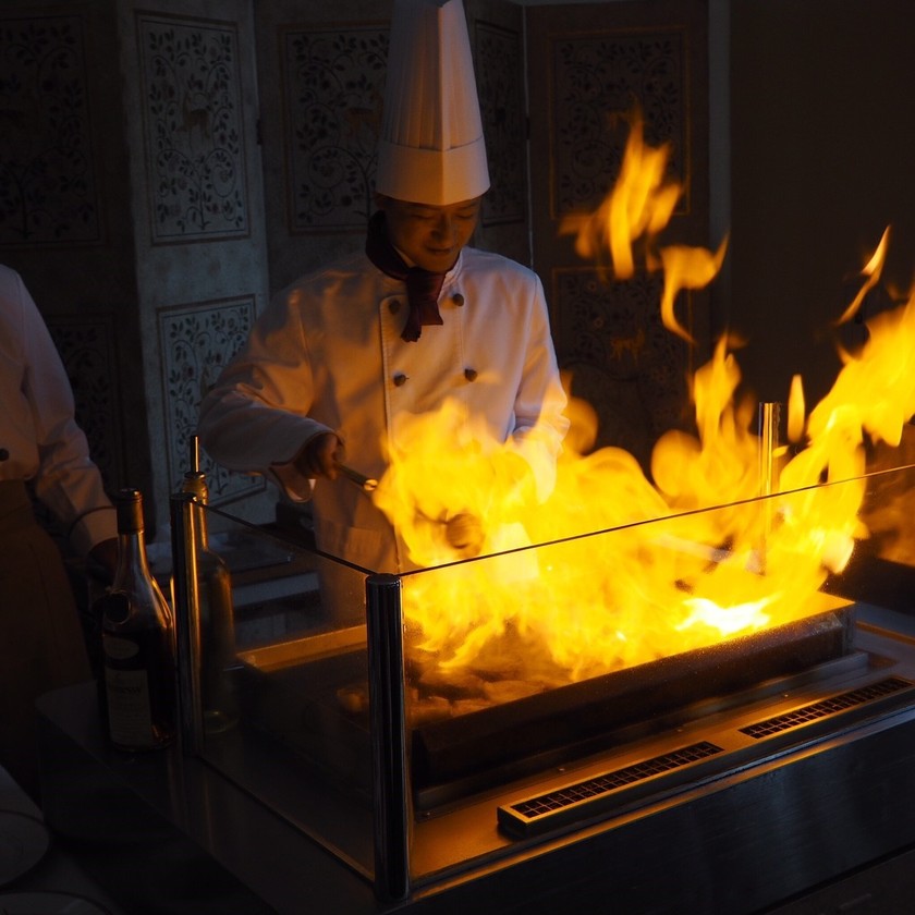 "10 Unforgettable Entertainment Ideas for Your Wedding Reception That Will Leave Guests Saying 'I've Never Seen Anything Like This!'"にて紹介している画像