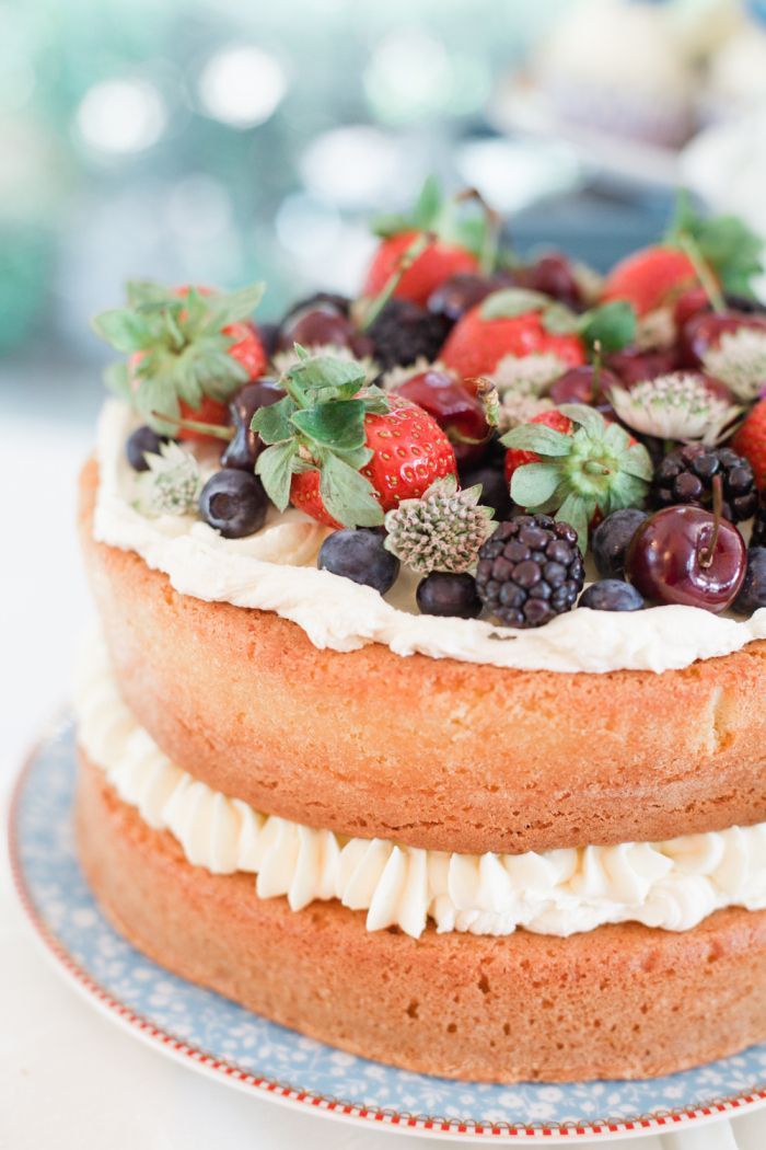 nakedスタイルが可愛いケーキをあつめました♡にて紹介している画像