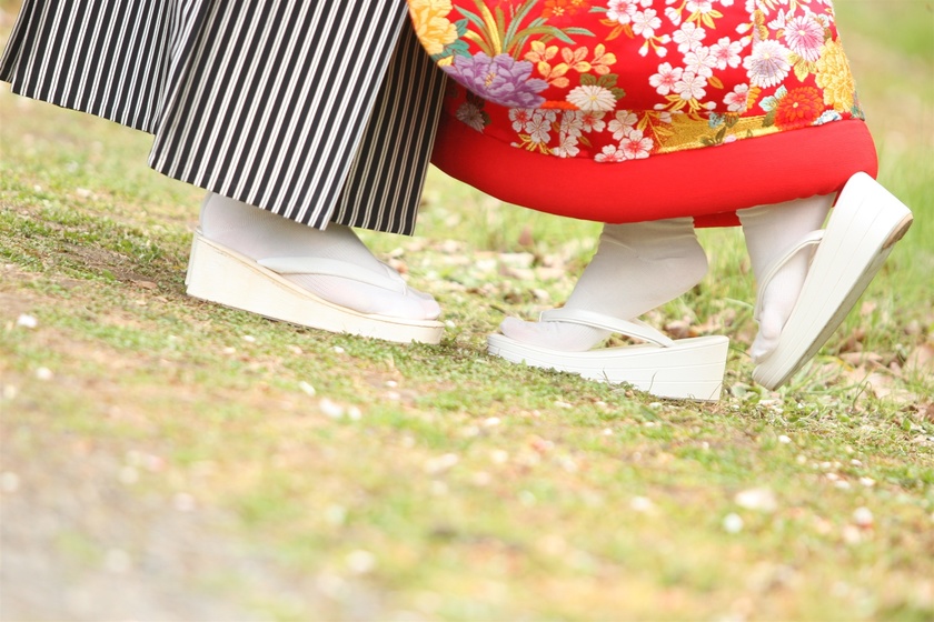 No DIY Needed! 6 Beautiful Kimono Pre-Shoot Poses Without Any Props!にて紹介している画像