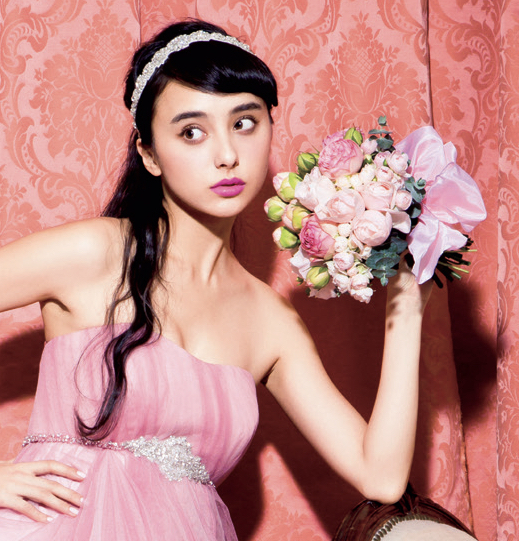 "Must-Ask Florists for Your Bouquet: 8 Handpicked Choices Bursting with Style and Passion♡"にて紹介している画像