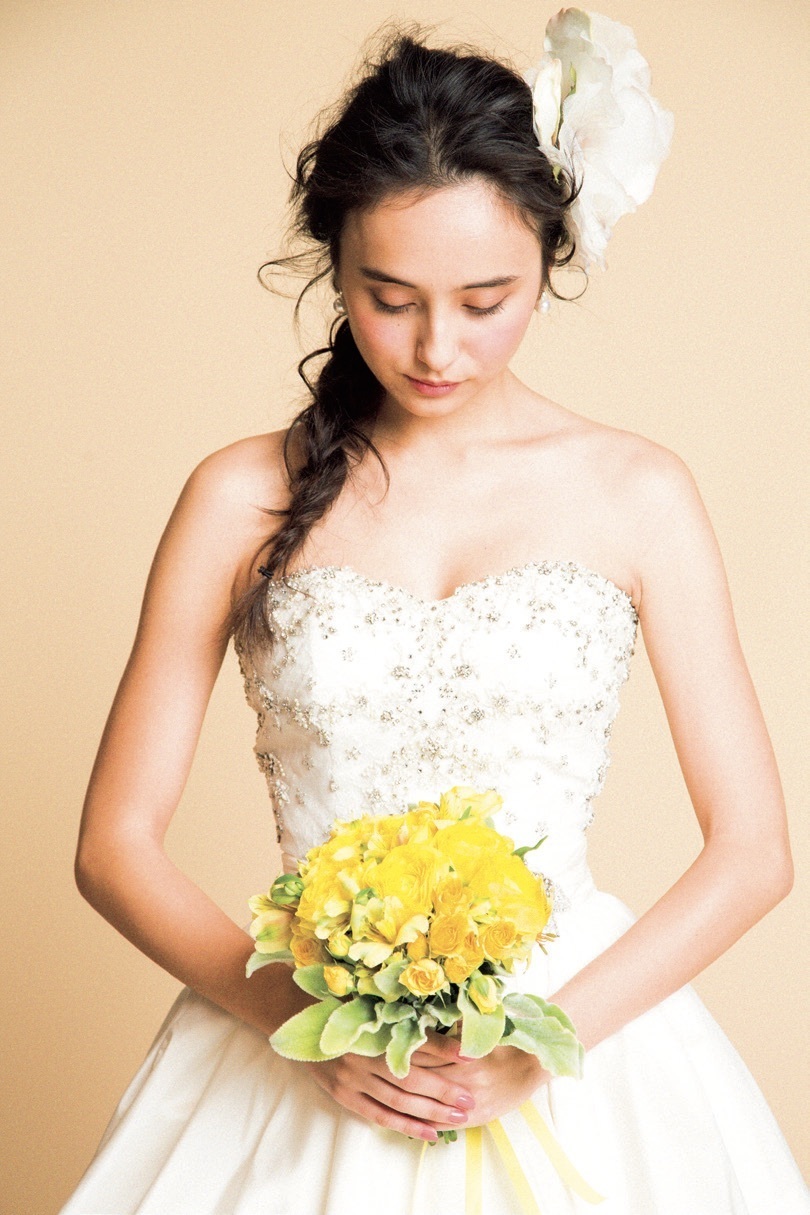 "Must-Ask Florists for Your Bouquet: 8 Handpicked Choices Bursting with Style and Passion♡"にて紹介している画像