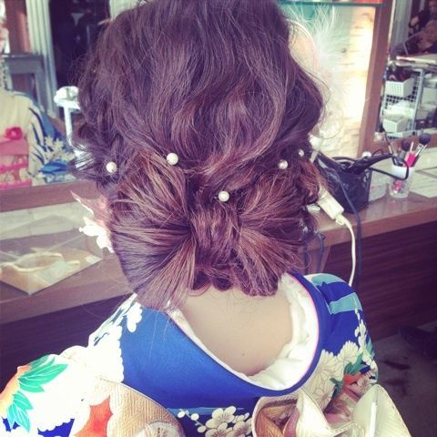 Full of Girly Taste: A Cute Ribbon Hair Arrangement Catalog by Four Different Styles ♩にて紹介している画像