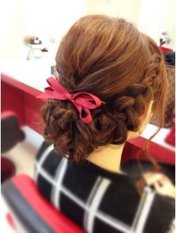 Full of Girly Taste: A Cute Ribbon Hair Arrangement Catalog by Four Different Styles ♩にて紹介している画像