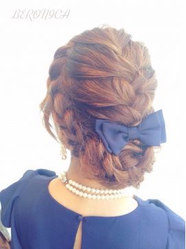 Full of Girly Taste: A Cute Ribbon Hair Arrangement Catalog by Four Different Styles ♩にて紹介している画像