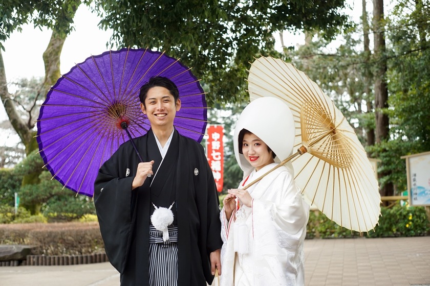 【21ショット】神社での撮影でカメラマンさんにお願いしたいウェディングフォト【総まとめ】にて紹介している画像