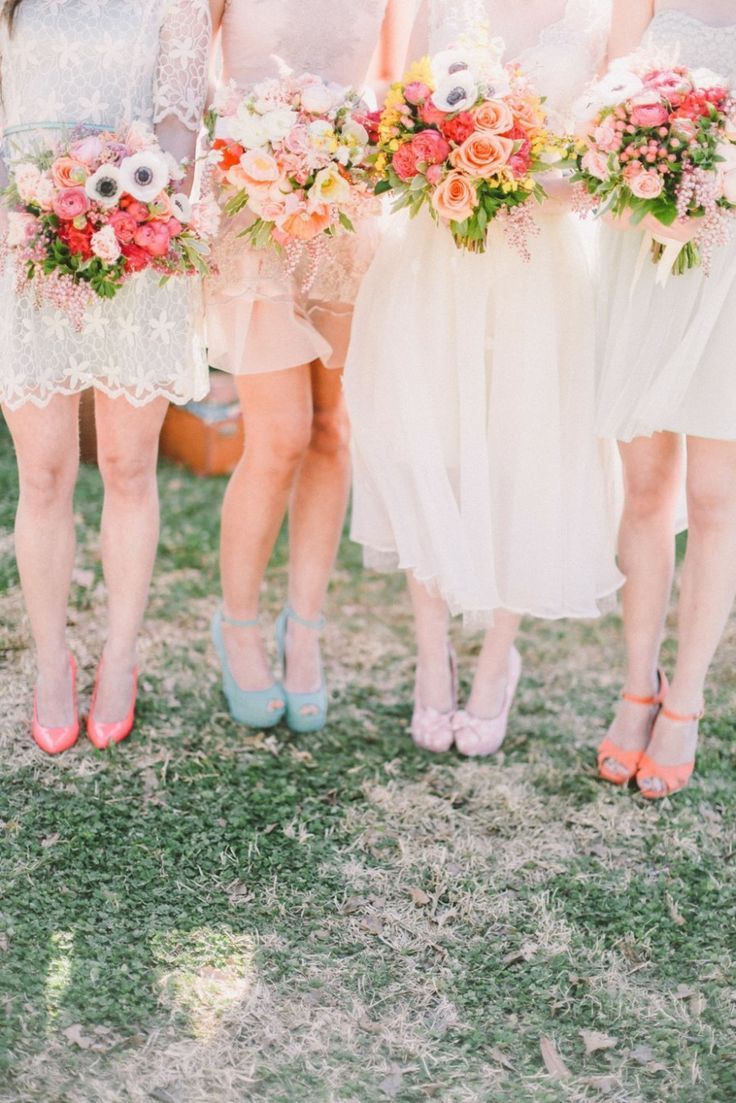 パステルレインボーが可愛いブライズメイドのドレス特集♡にて紹介している画像