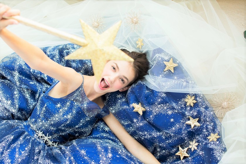 "Additional 40 Guests Invited to the Marry Dress Show Until 7 PM Today! Enjoy a Sweet Buffet too!"にて紹介している画像