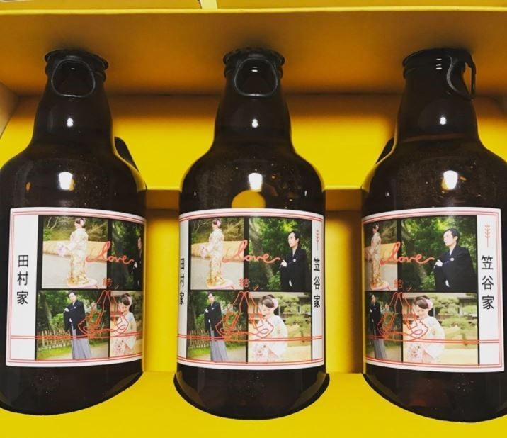 A Bride's Wonderful Idea: Creating Custom Labels for Original Beer with a Burst of Personality ♡にて紹介している画像