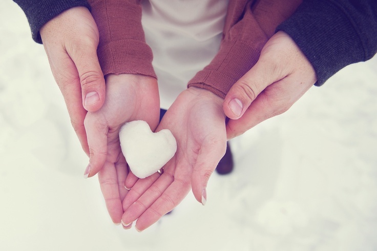 銀世界に舞い降りた奇跡♡降りしきる雪の中のプロポーズが最高にロマンティック！にて紹介している画像