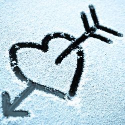 銀世界に舞い降りた奇跡♡降りしきる雪の中のプロポーズが最高にロマンティック！にて紹介している画像