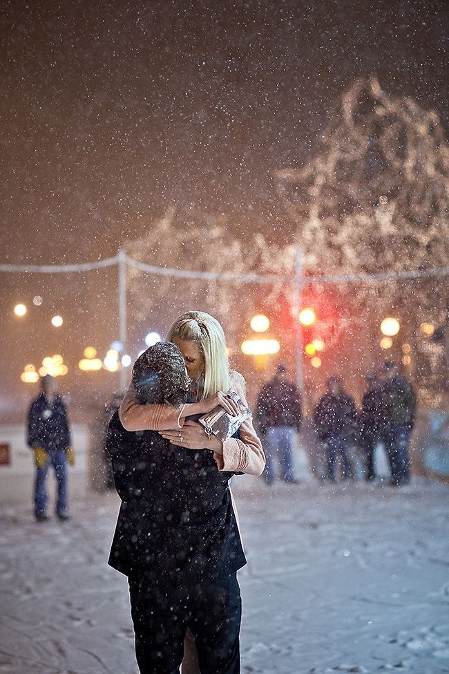 銀世界に舞い降りた奇跡♡降りしきる雪の中のプロポーズが最高にロマンティック！にて紹介している画像