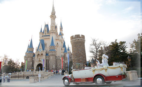 シンデレラ城の中でWedding！今日はあなたがプリンセス♡夢と魔法に包まれた1日♡にて紹介している画像