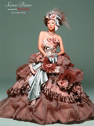 A Stunning Variety of Colors and Designs: Check Out Uno-chan's Produced Dresses from "Scena D'uno"!にて紹介している画像