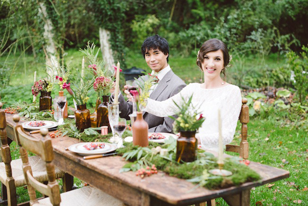 A Dreamy Forest Wedding: Celebrate Your Love in Nature's Embrace!にて紹介している画像