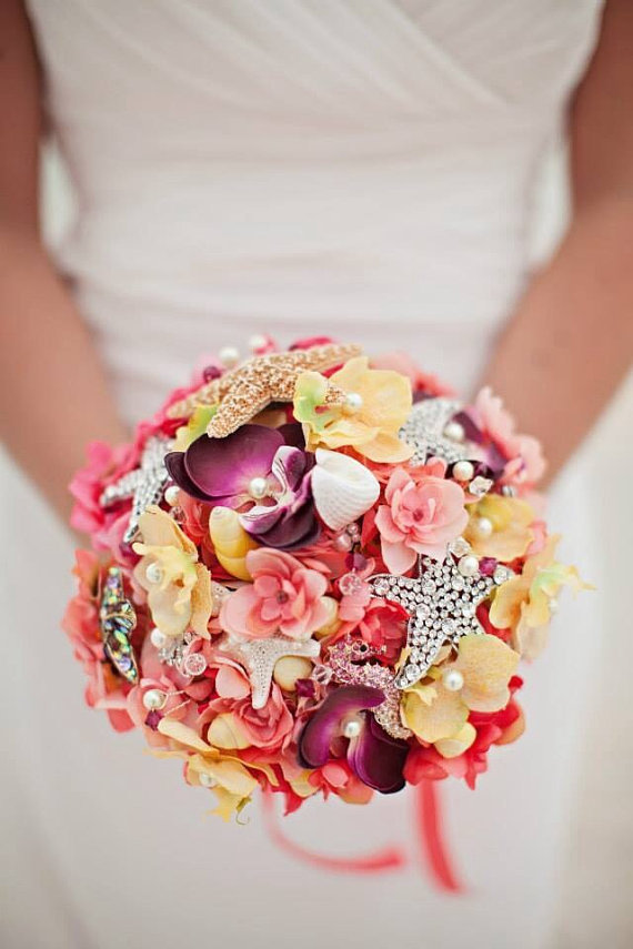 Dreaming of The Little Mermaid: 3 Lessons for a Shell-Inspired Romantic Wedding♡にて紹介している画像