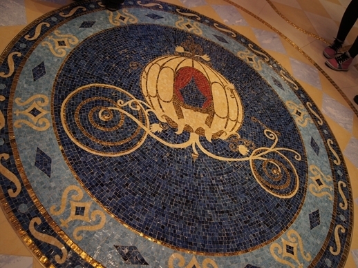 シンデレラ城の中でWedding！今日はあなたがプリンセス♡夢と魔法に包まれた1日♡にて紹介している画像