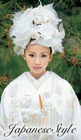 A Stunning Variety of Colors and Designs: Check Out Uno-chan's Produced Dresses from "Scena D'uno"!にて紹介している画像