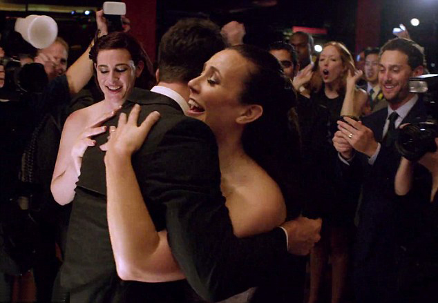 Is This Surprise for Real?! The Music Video for Maroon 5's New Song "Sugar" Is Making Waves!にて紹介している画像