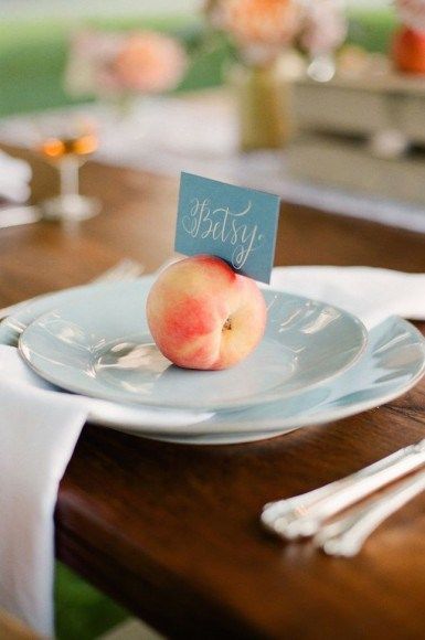 Fresh Ideas: Cute Wedding Concepts with Fruits ♩にて紹介している画像