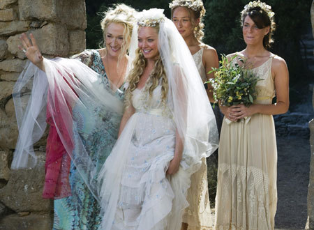 "I Want to Recreate the Brightest and Happiest Wedding in the World: Inspired by 'Mamma Mia!'"にて紹介している画像