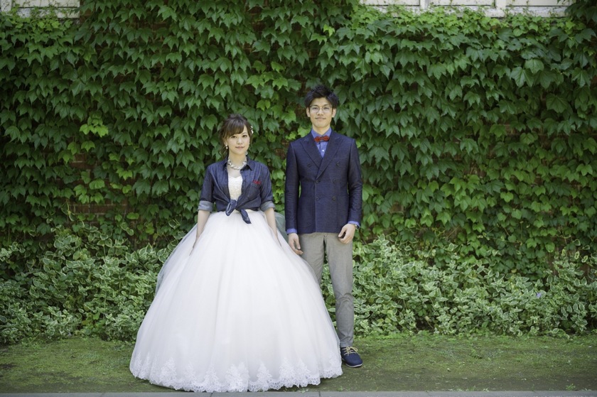 何を着ればいいの?どんな着こなし?結婚式の『二次会花嫁
