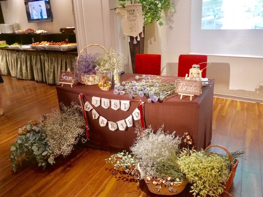 イマドキ感が大事♡ナチュラルウェディングにぴったりの今風可愛い〔高砂デコレーション〕まとめ＊にて紹介している画像